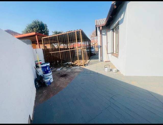 3 BEDROOM HOUSE FOR SALE IN DANVILLE